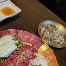 (주)엘디와이 | 육회꽃필무렵 가락동 방문 후기｜가족 외식으로 먹은 육회·육사시미 한 판