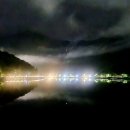 산 아래 이미지