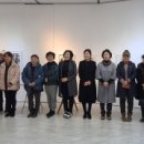 콩테연필초상화 이미지