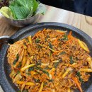 [부산 하단 맛집] 매콤한 양념이 매력적인 오리불고기와 단체 모임하기도 좋아 월아산자락 솔직후기