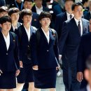 인천공항에 등장한 북 선수단…"우승 축하!" 인사했더니 이미지