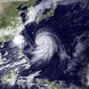 초강력 태풍 볼라벤 황해도 옹진반도 상륙 예상 (17시현재모습) 이미지