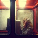 공중전화 부스 옆 이미지