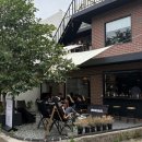 Here,jini : 수원 행궁동 느좋 핸드드립 커피 아우토그라피 강추 (내돈내산/애견동반카페)