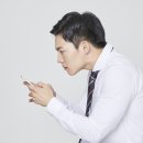 목 뒤에 혹처럼 튀어나왔다면… 거북목 방치하다 ‘버섯목 증후군’ 온다 이미지