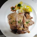 Tournedos Chatelaine(투르네도 샤틀렌) ; tenderloin steak with butter whitewine suace 이미지