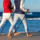 전신 걷기 운동 노르딕 워킹 이미지