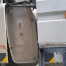 MAN TRUCK소음기 커버수리/프레임 녹제거후 도색 이미지