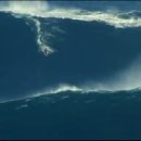 Garrett McNamara rides 90 Foot Wave With Gopro Cam (Full Video)_(360p) 이미지