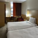 지에스25 개금중앙점 | 1박2일 부산여행 (feat. 생활의달인을 찾아..😆 이재모피자,빨간떡볶이,야키토리해공,개금밀면)