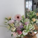 싱그러운 여름 꽃 화병꽂이 이미지