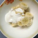 찻 맛살라로 만들어 먹은 커트와 바나나샐러드 이미지