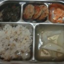 11월 22일 녹두밥, 감자맑은국, 동그랑땡전, 깻잎찜, 무생채김치 이미지