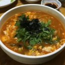 만두품은칼국수 이미지