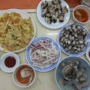 12/23식단-꽃게탕,생합탕,꼬막,오징어숙회&amp;초장,야채계란말이,찰떡/모듬빵,생강차 이미지