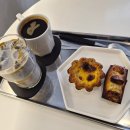 플리크(Fleek) | [오금동 카페] fleek coffee : 성내천 산책길에서 발견한 디저트 맛집 후기 ✨