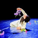 홍신자: 네 개의 벽 이미지