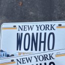 Wonho youre on my car!! 🥹💙 이미지