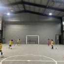 아들을 보내면서 만족하고 있는 안산축구교실