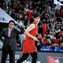 팬들한테 선물 받고 저 냄새나냐고 묻는 농구선수 이미지