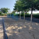 계화초등학교 놀이터 소독및 모래 탄성 복원 작업 이미지
