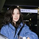 가방 키링 자랑하는 트와이스 사나 이미지