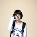 아이유 안경원 이미지