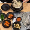 용호사거리(능이백숙 앞) | 광명사거리 혼밥 식당 더건강한닭곰탕 | 광명시장에 이런 집이?