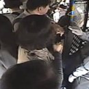 출근길 시내버스서 쓰러진 여성…비번 날인 소방관이 구조