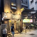 주정차22 | 막찍어도 갬성사진 터지는 핫플 카페&amp;펍 통영 '바이사이드'