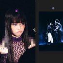 "주말오빠♥ 초대 감사"…제니, 중지 올린 '익살 MAX' 위켄드 공연 비하인드 팝가수 위켄드(The Weeknd) 콘서트 이미지