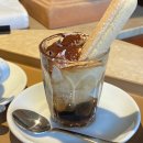 티라레디저트&커피