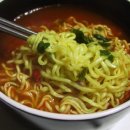 틈새라면 이미지