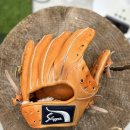 끈피가 없는? 구보타 슬러거 T9 내야 글러브 길들이기 이미지