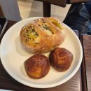 창성빌딩 | [역삼/카페] 유행하는 버터떡과 시그니처 라떼가 있는 '블리스라운드' 솔직후기 🥖☕