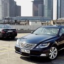 Lexus LS 600hL 대 Mercedes S600L 이미지