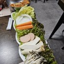 솥뚜껑야채곱창볶음 이미지