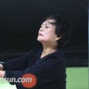 홍신자: 네 개의 벽 이미지