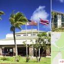 [ 하와이 3성급 호텔 :: 힐튼 가든 인 카우아이 와일루아 베이 ] - 야외 로비에 정원을 갖춘 깔끔한 호텔 이미지