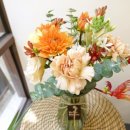 베이지 꽃 이미지