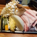 언제 먹어도 맛있는 꽃돼지솥뚜껑삼겹살