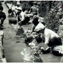 개울가에 빨래터 이미지