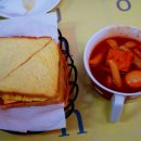 토스트&떡볶이 이미지