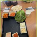 푸짐한 국밥 이미지