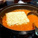 24시누름돌생고기김치찌개 이미지