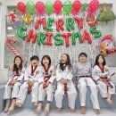 눈부시게 빛나는 태권도장 이미지