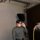 48세 소지섭, 김부장에서 다시 소간지…♥17세 연하 조은정이 반한 피지컬 다채로운 매력의 화보 비하인드 이미지