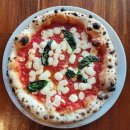 나폴리피자 이미지