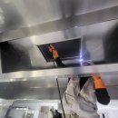 이레정비 | [겨울방학 위생관리] 중학교 급식실 주방후드·천장청소로 새학기 준비 완료