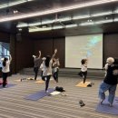 (주)이랜드파크켄싱턴리조트충주(kensington resort chungju) | 🐶 반려견과의 소중한 시간을 위한 "펫 요가" 프로그램